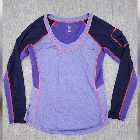 Bath & Body Works Tops - Merrell Select Wick Athletic Wong Sleeve Shirt/ Top. Large.